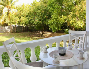 Serene Getaway-Newly renovated spacious 2 beds 2 baths